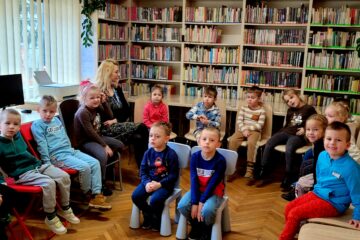 15.03.2023 Wyjście Sówek do biblioteki